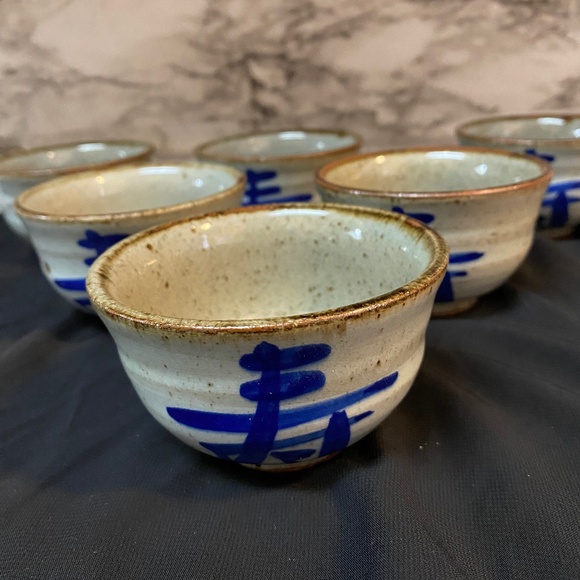 Tea cups - Picture 1 of 11